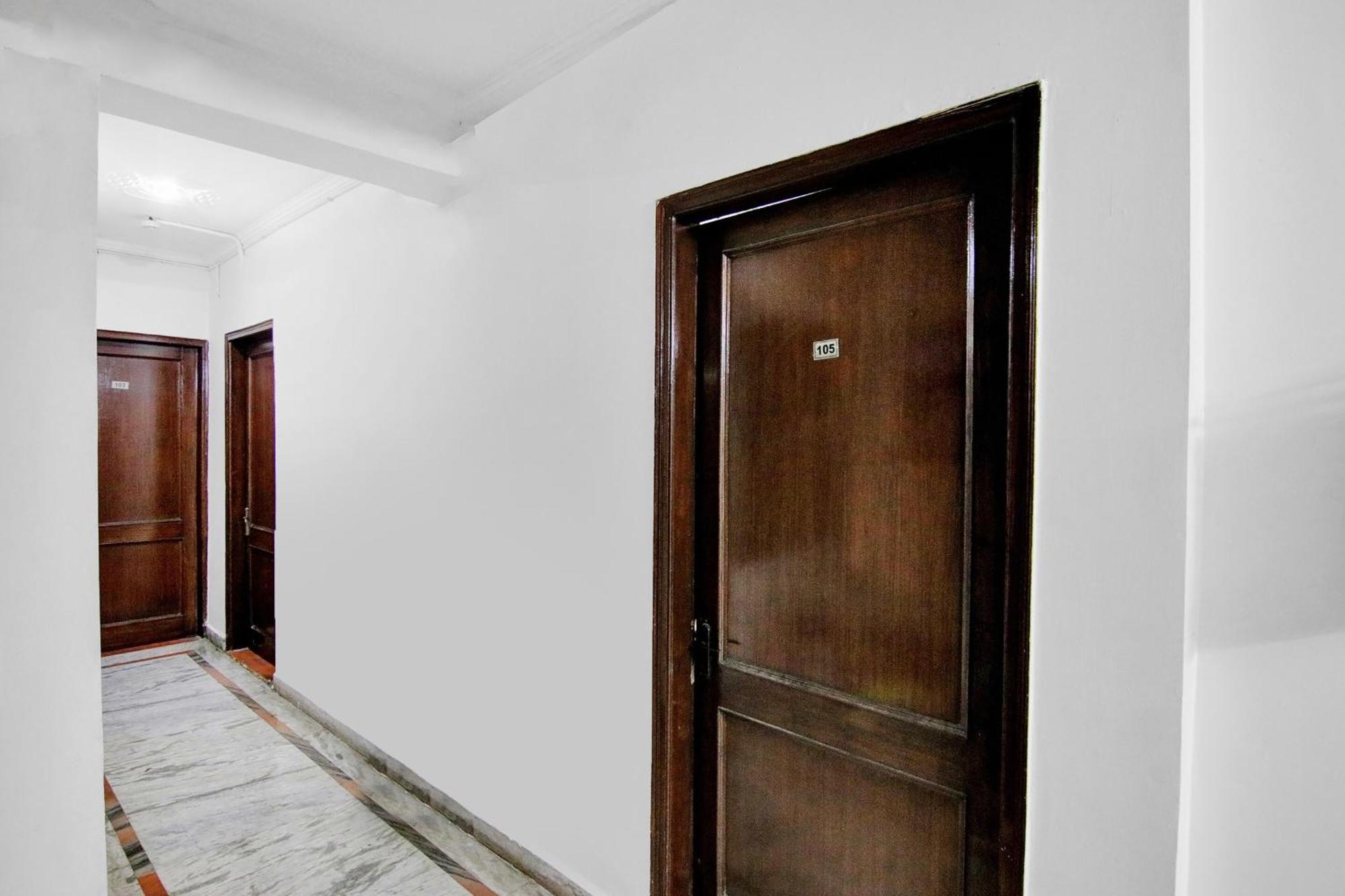Hotel O Orlov Noida Buitenkant foto