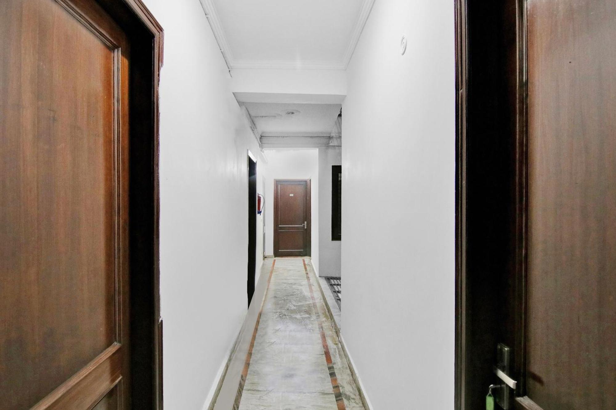 Hotel O Orlov Noida Buitenkant foto
