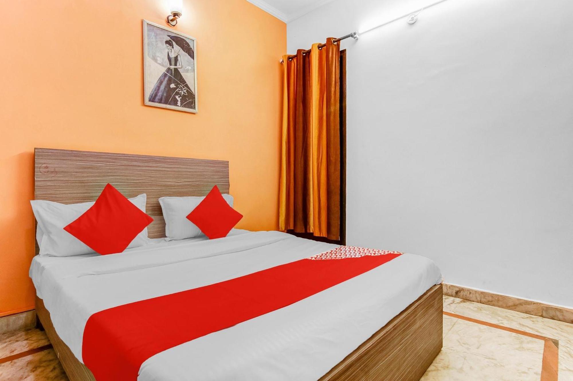 Hotel O Orlov Noida Buitenkant foto