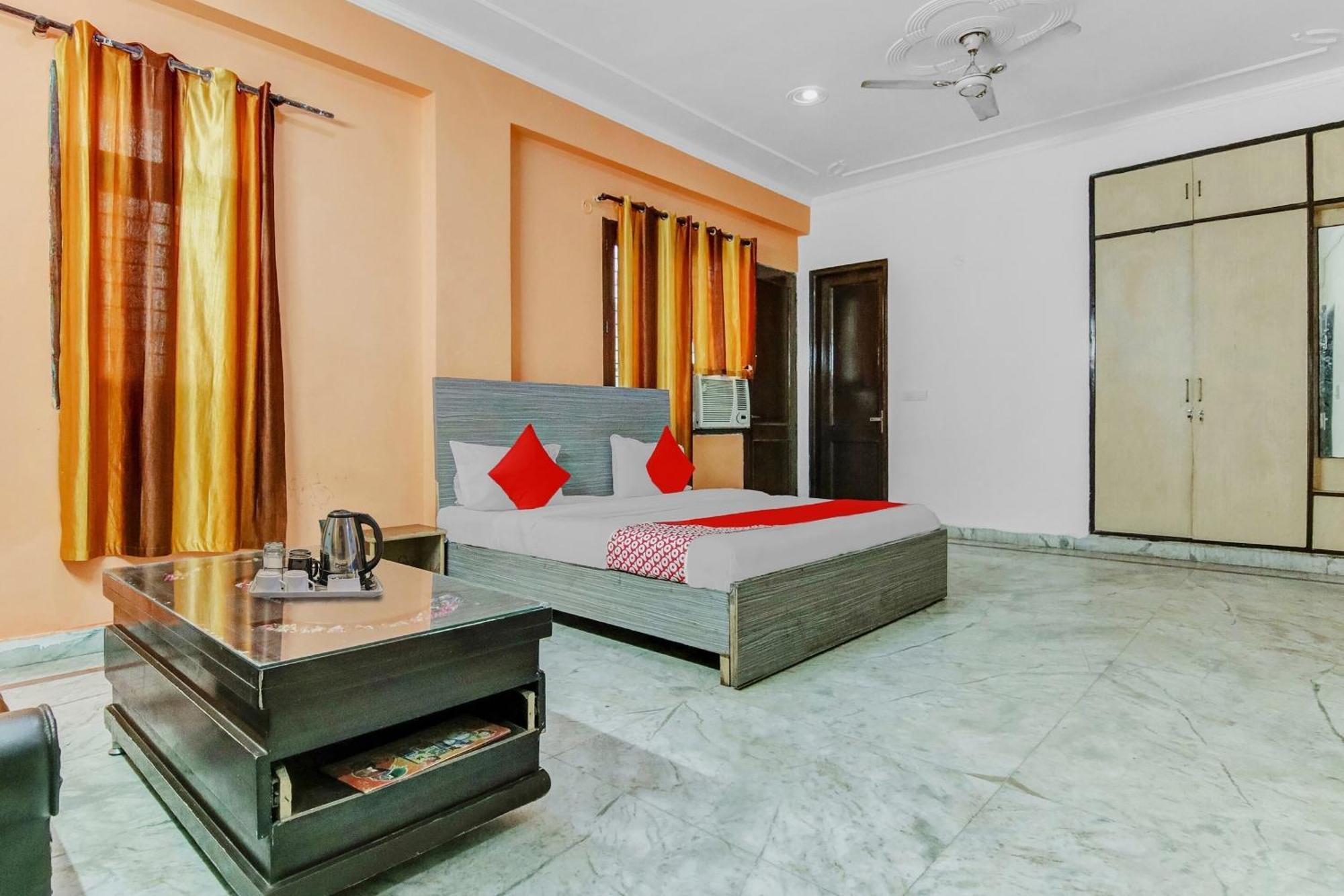 Hotel O Orlov Noida Buitenkant foto